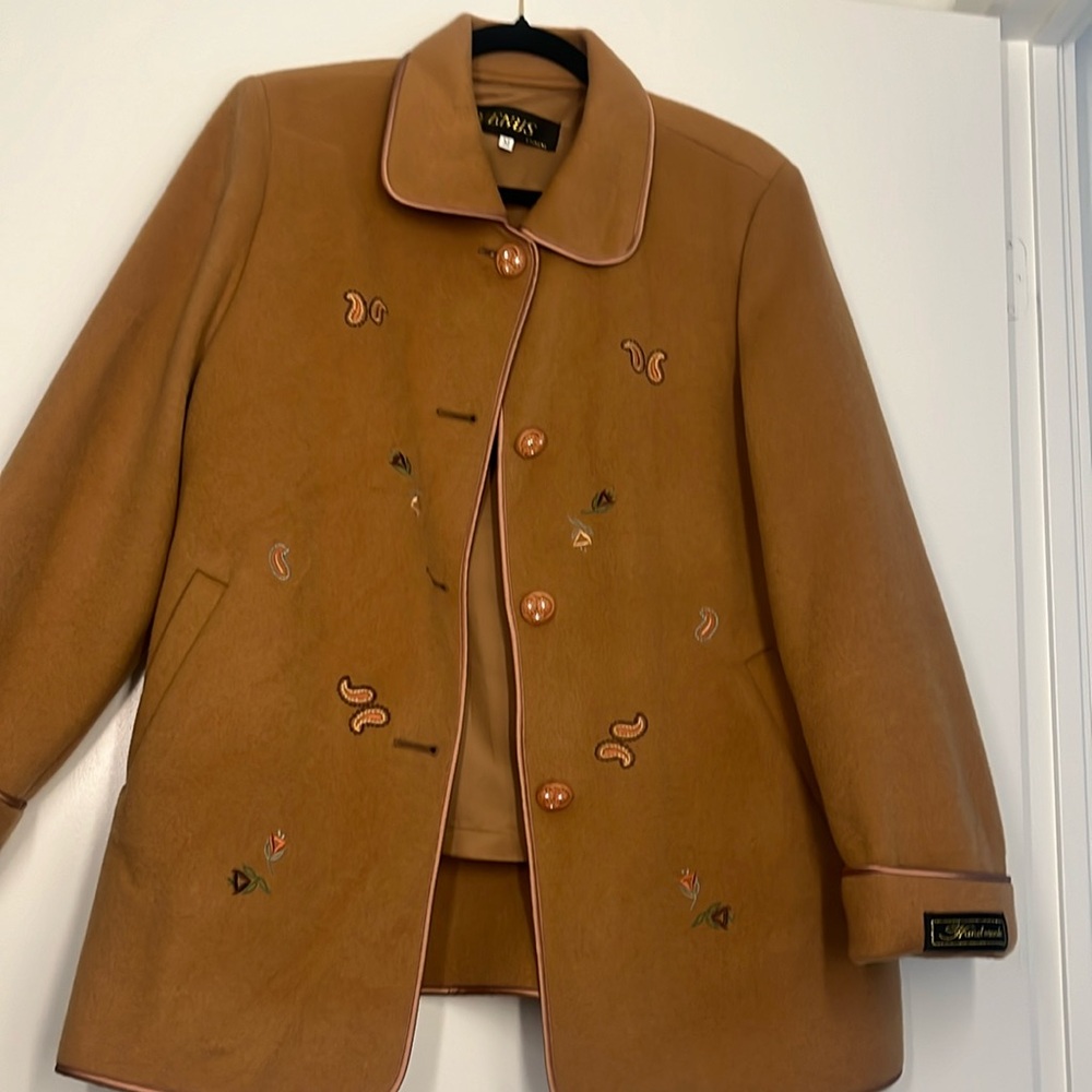 VINTAGE Embroidered 100% Wool jacket - brown
